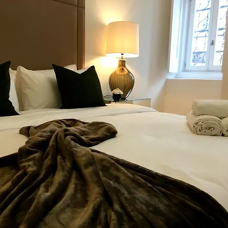 Finestay Palace Lissabon